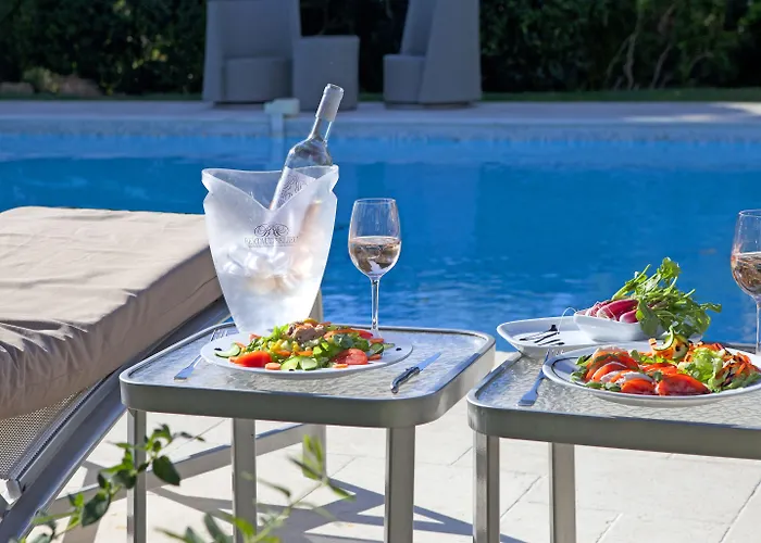 Hotel La Garbine 4*